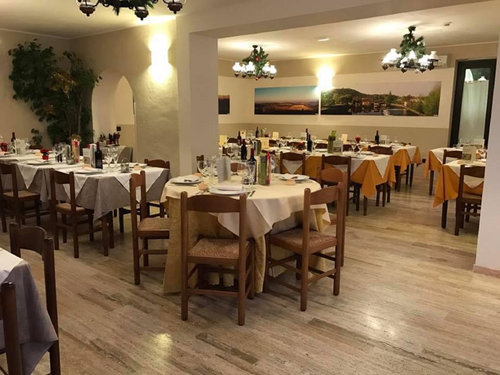 Hotel Ristorante La Grotta Castiglione Delle Stiviere Εξωτερικό φωτογραφία