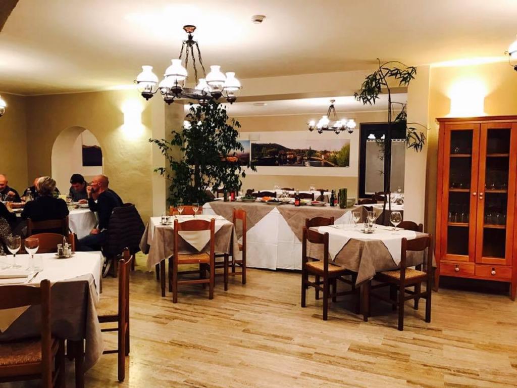Hotel Ristorante La Grotta Castiglione Delle Stiviere Εξωτερικό φωτογραφία