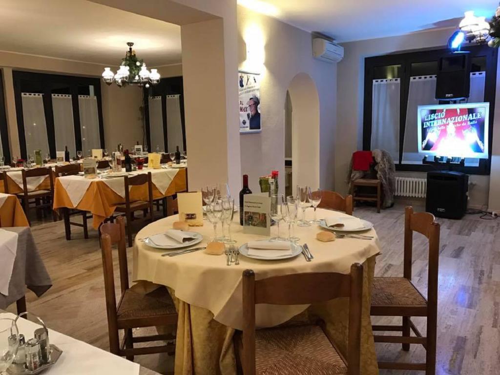 Hotel Ristorante La Grotta Castiglione Delle Stiviere Εξωτερικό φωτογραφία