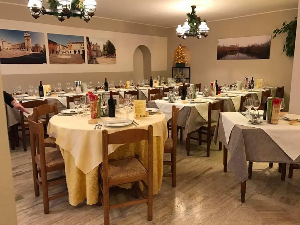 Hotel Ristorante La Grotta Castiglione Delle Stiviere Εξωτερικό φωτογραφία