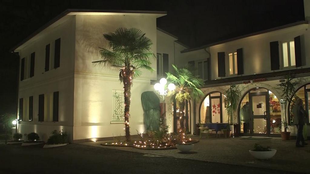 Hotel Ristorante La Grotta Castiglione Delle Stiviere Εξωτερικό φωτογραφία