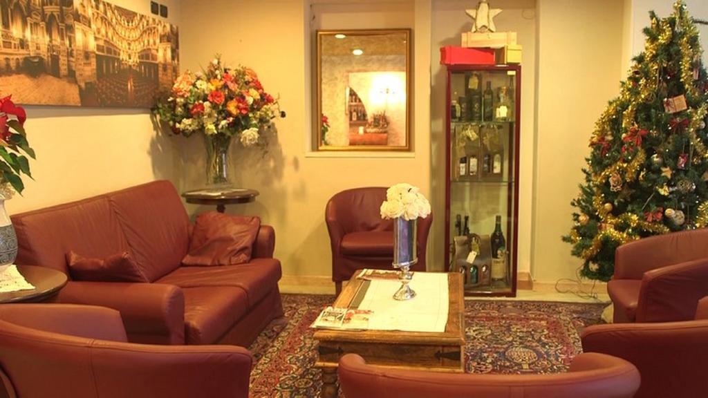 Hotel Ristorante La Grotta Castiglione Delle Stiviere Εξωτερικό φωτογραφία